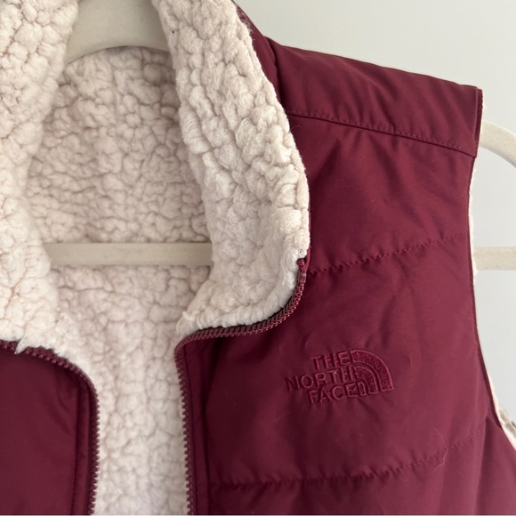 NWT North Face Fleece Vest - Picture 3 of 7